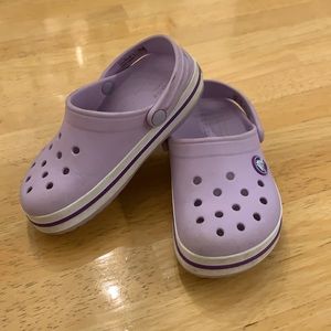 VGUC Purple Crocs! 🐊